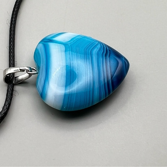 New Heart Shaped Blue Botswana Striped Agate Petite Pendant Necklace with Cord - Picture 3 of 7